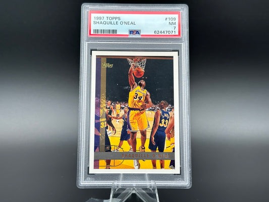 Shaquille O'Neal 1997 Topps PSA 7