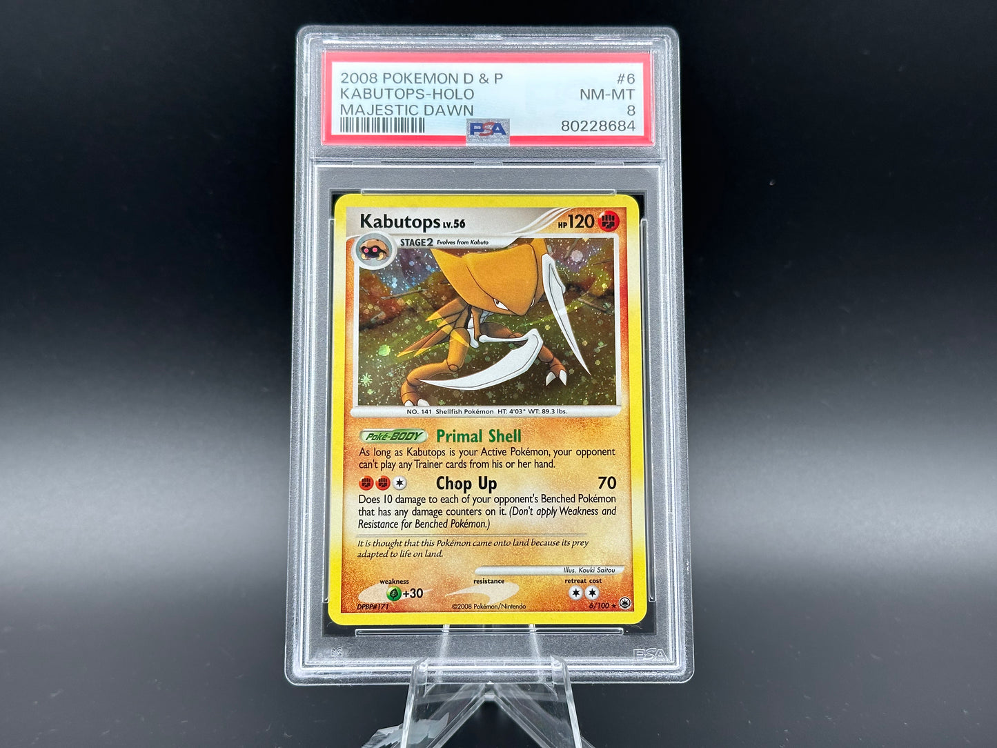 Kabutops holo Diamond & Pearl Majestic Dawn PSA 8