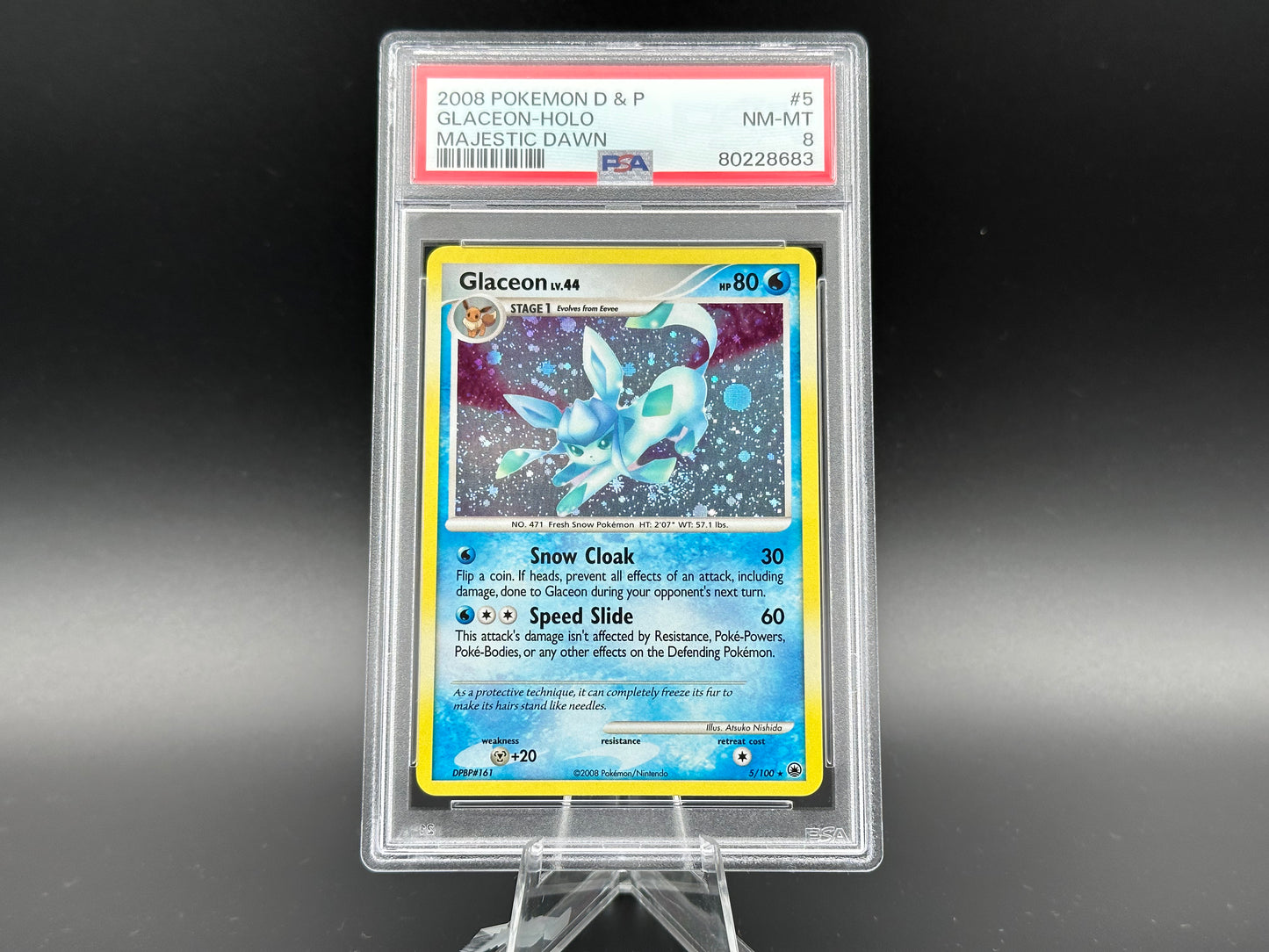 Glaceon holo Diamond & Pearl Majestic Dawn PSA 8