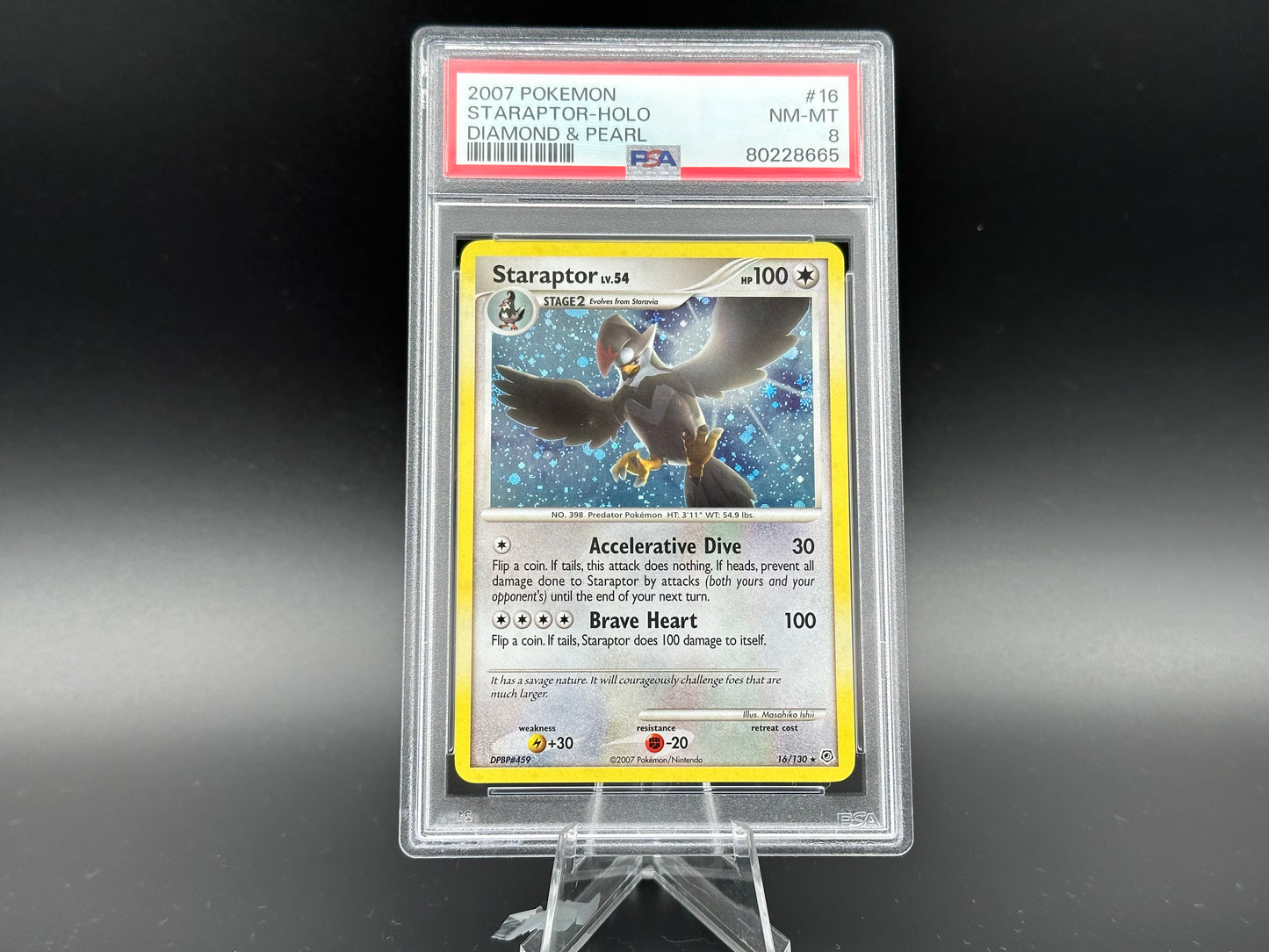 Staraptor holo Diamond & Pearl Base PSA 8